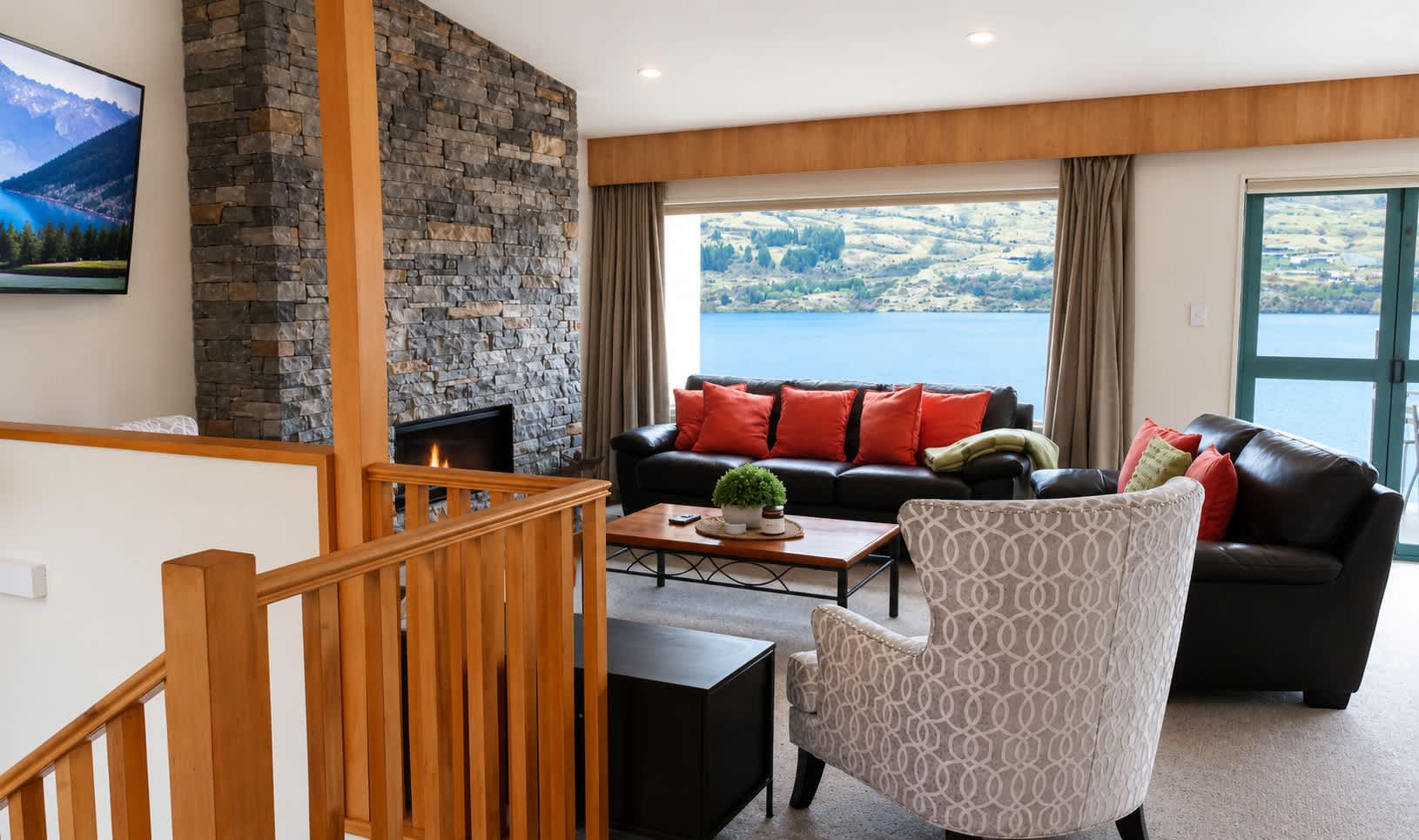 Remarkables Retreat 10 Lake Views & Balcony photo 1