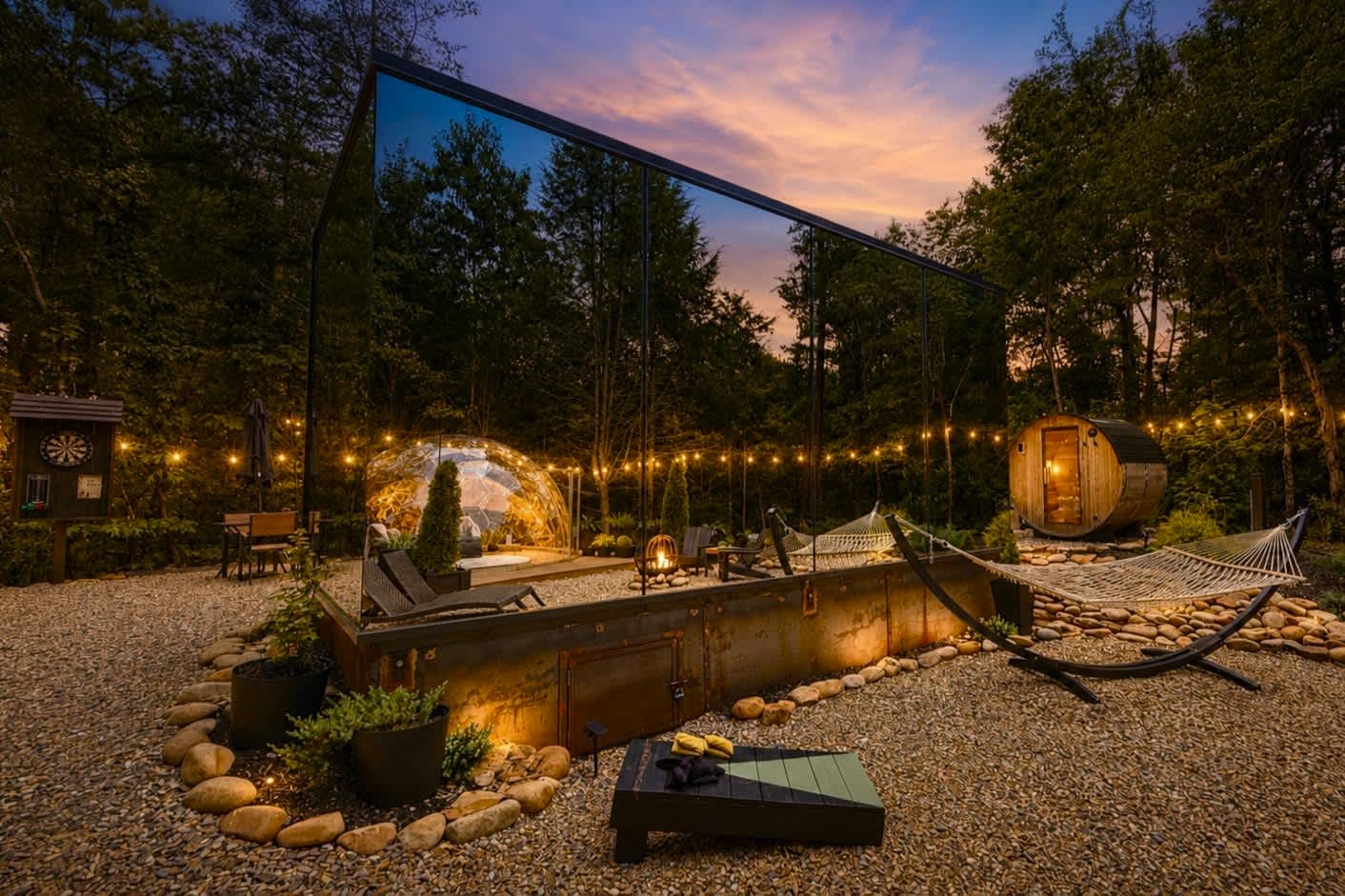 Villa Luna-Mirror Cabin-Luxury-Hot Tub-FirePit-Secluded photo 1