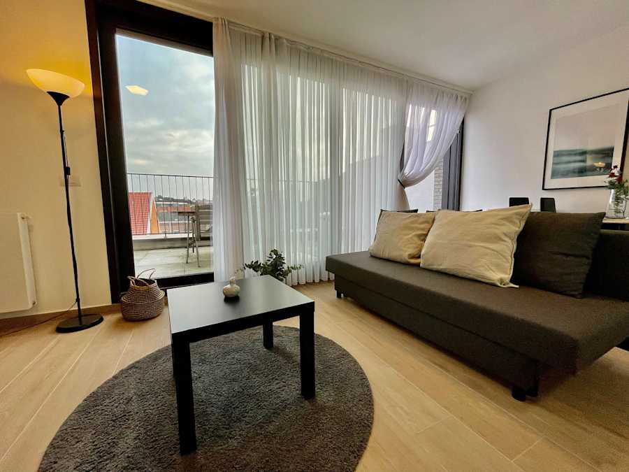 One Lux Stay Hollywood View LA Suites — photo 16 of 17