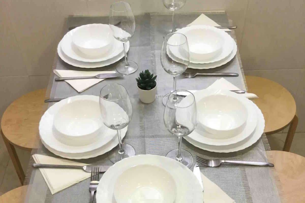 Mesa de comedor para 5