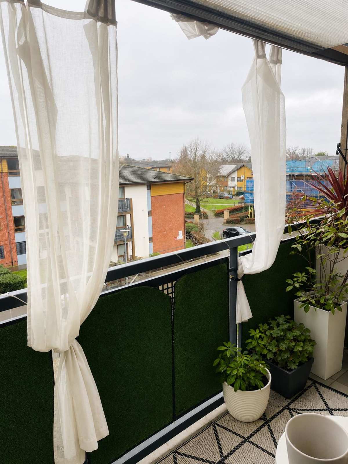The Croydon Apartment, photograph 2 of 42