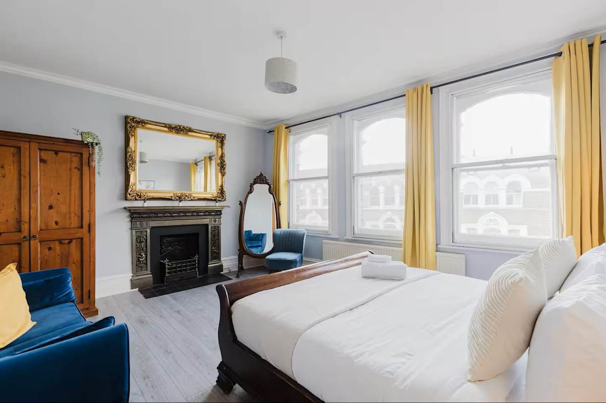 The Fulham Maisonette, photograph 10 of 42