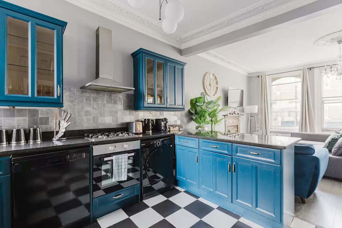 The Fulham Maisonette, photograph 23 of 42