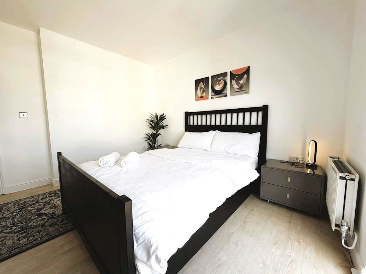 The Croydon Apartment, photograph 23 of 42