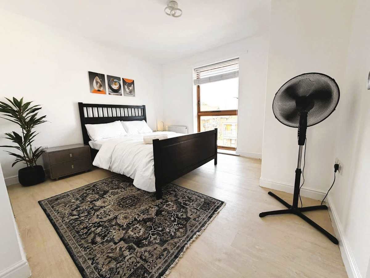 The Croydon Apartment, photograph 22 of 42