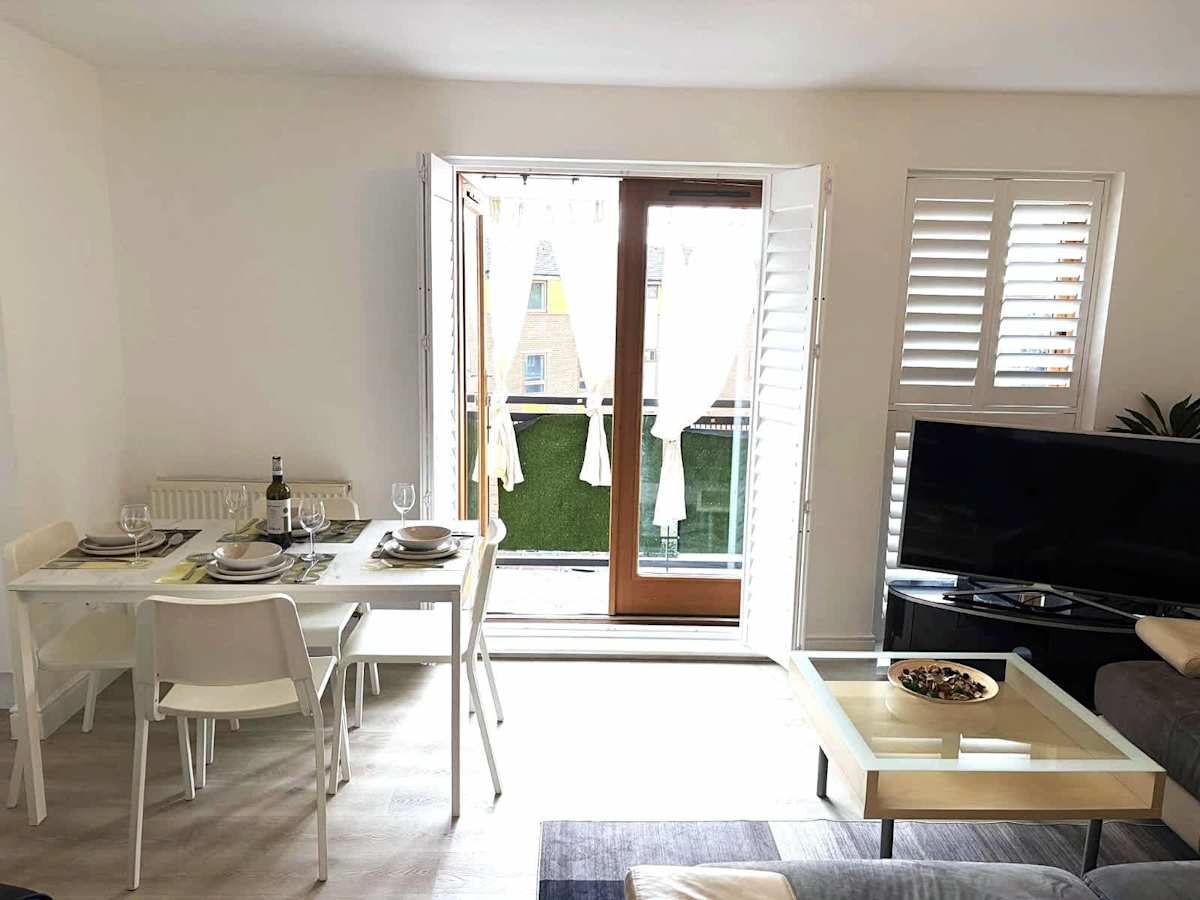 The Croydon Apartment, photograph 29 of 42