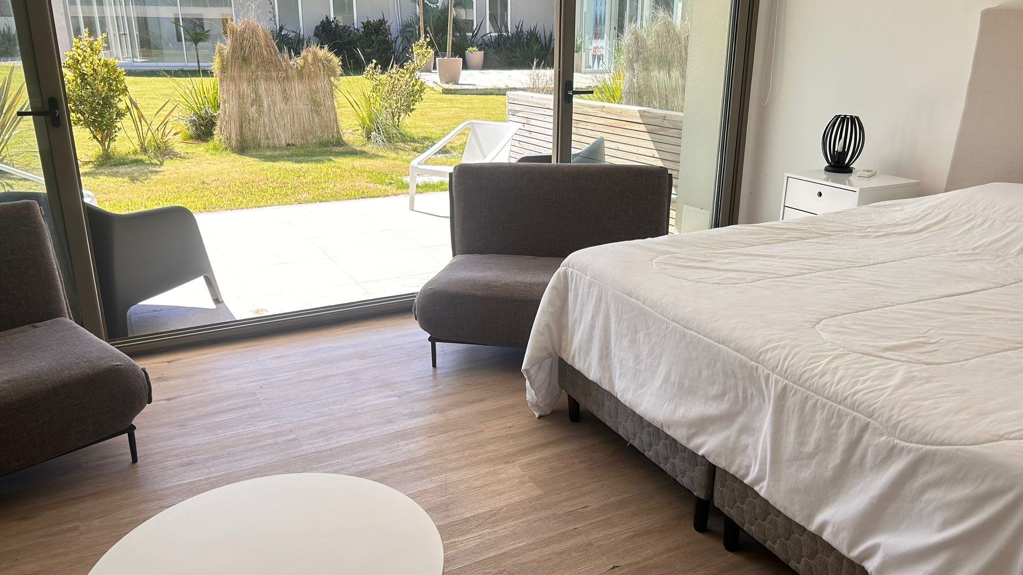 Foto principal de SYRAH Premium · Bloque 1, SS-110 – Monoambiente con vista al parque en Punta Ballena · Uruguay