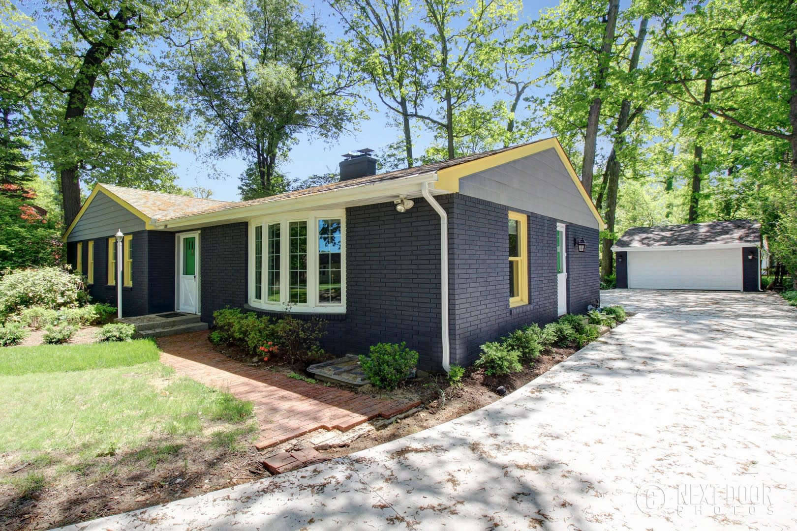 Modern Notre Dame Get Away! EV Charger (1614) 4