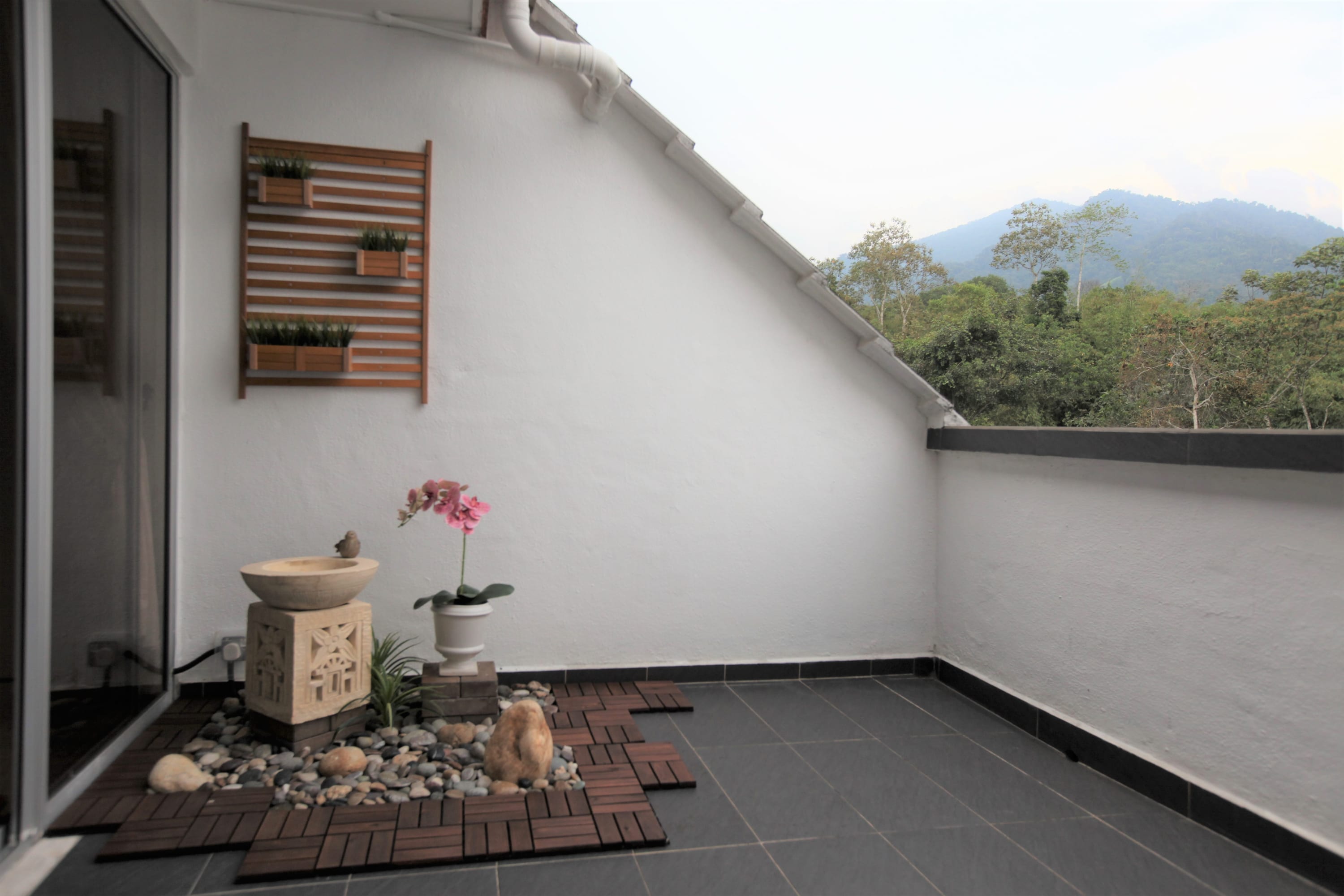 View 8