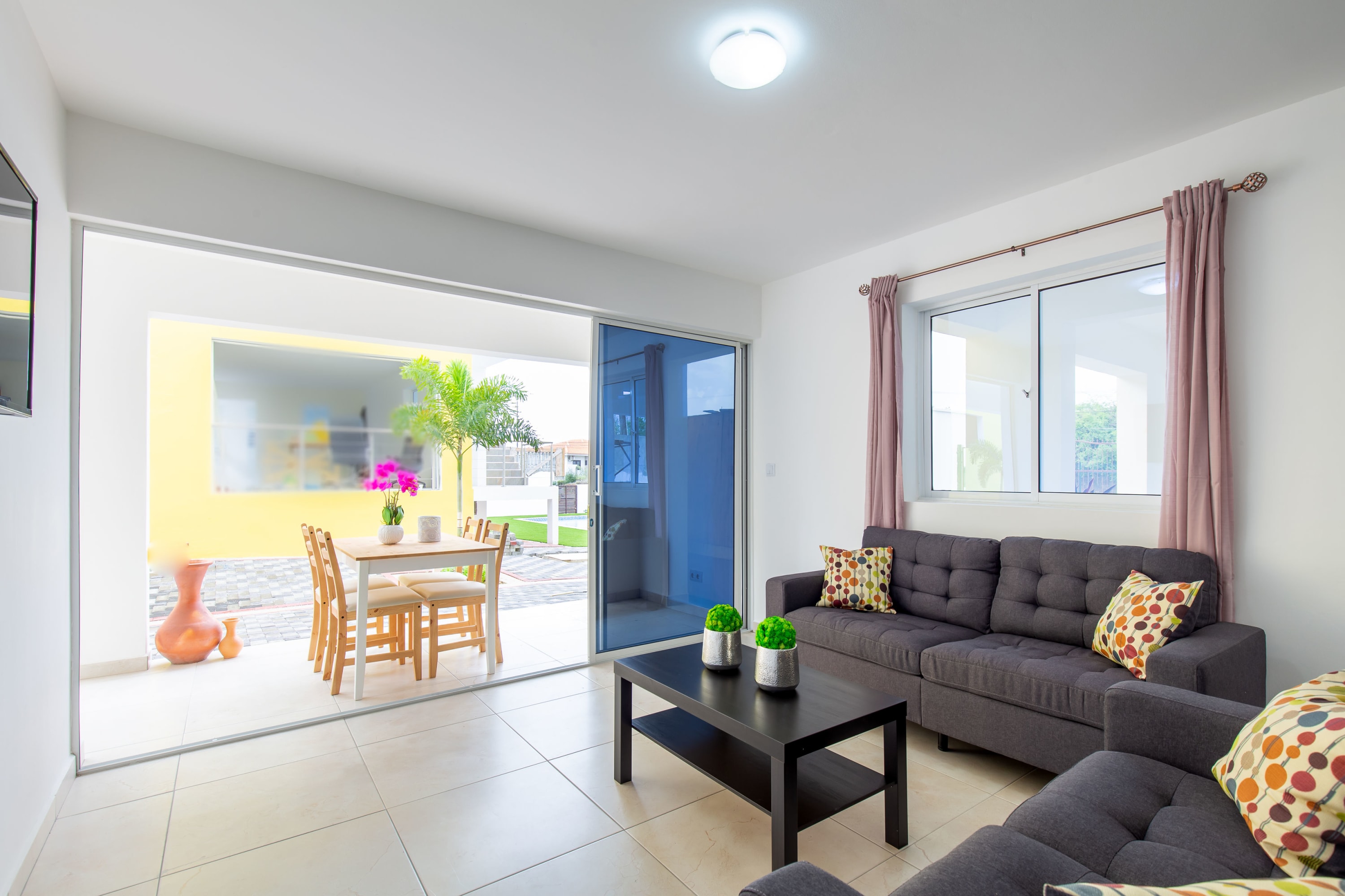 Genesis Apartments in Jan Thiel - Swimming Pool 5