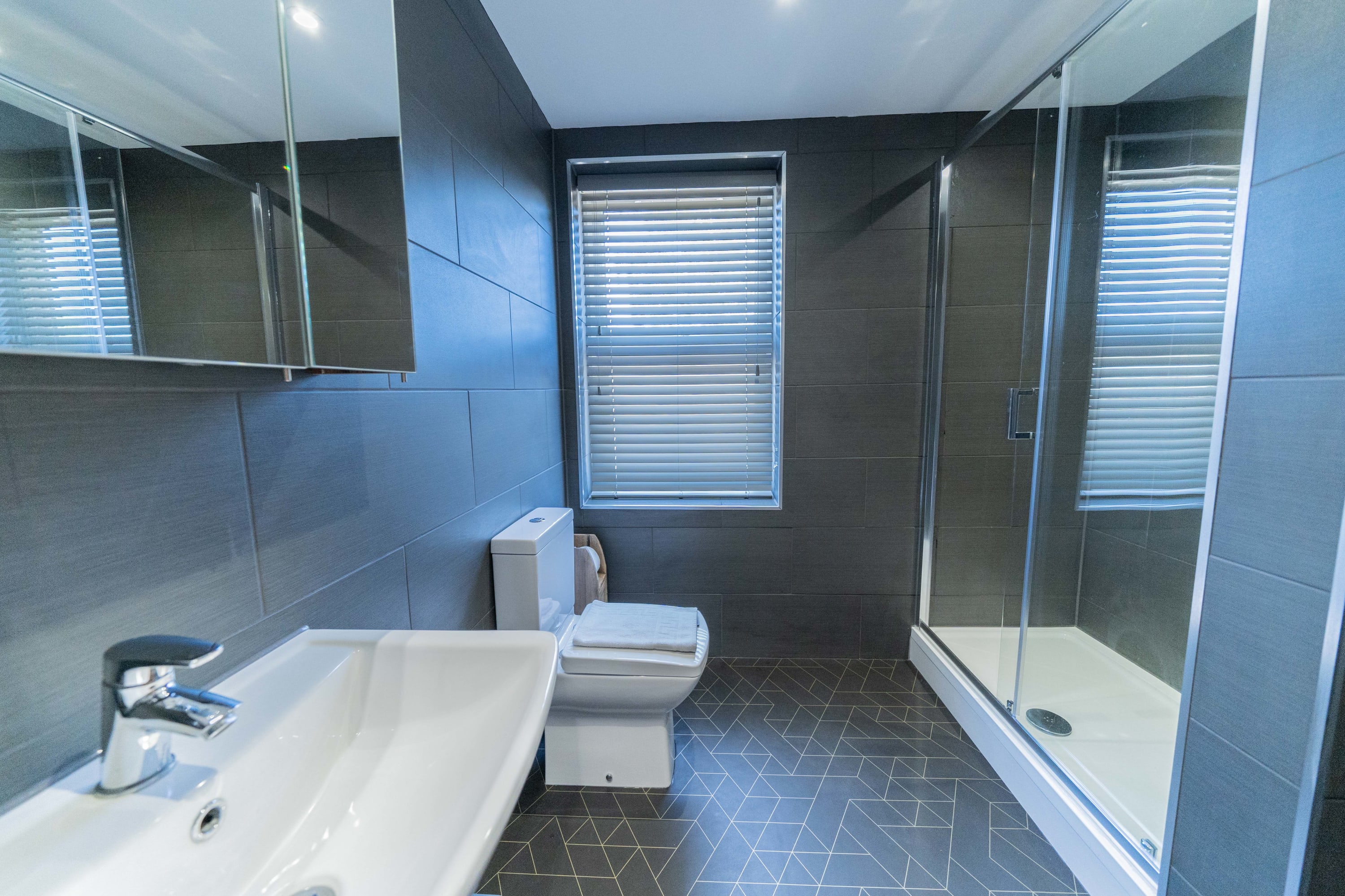 ** 3 Ashbrook Windmill - Luxury first floor 1 bedroom flat ** in Windmill Road 107 OX3 7BT - Property image 7 - VivreStays