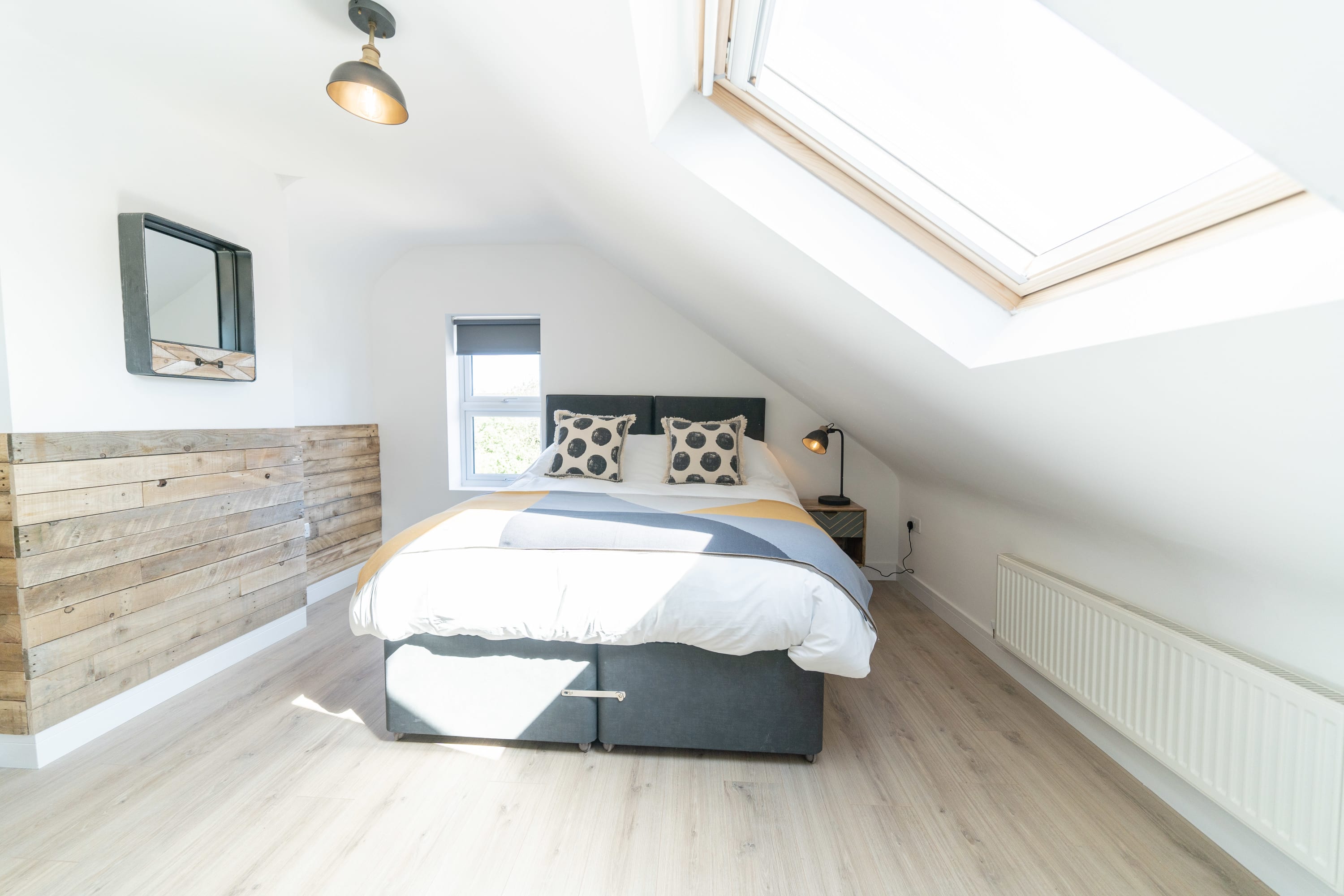 ** 4 Ashbrook Windmill - Luxury second floor 2 bedroom flat ** in Windmill Road 107 OX3 7BT - Property image 10 - VivreStays