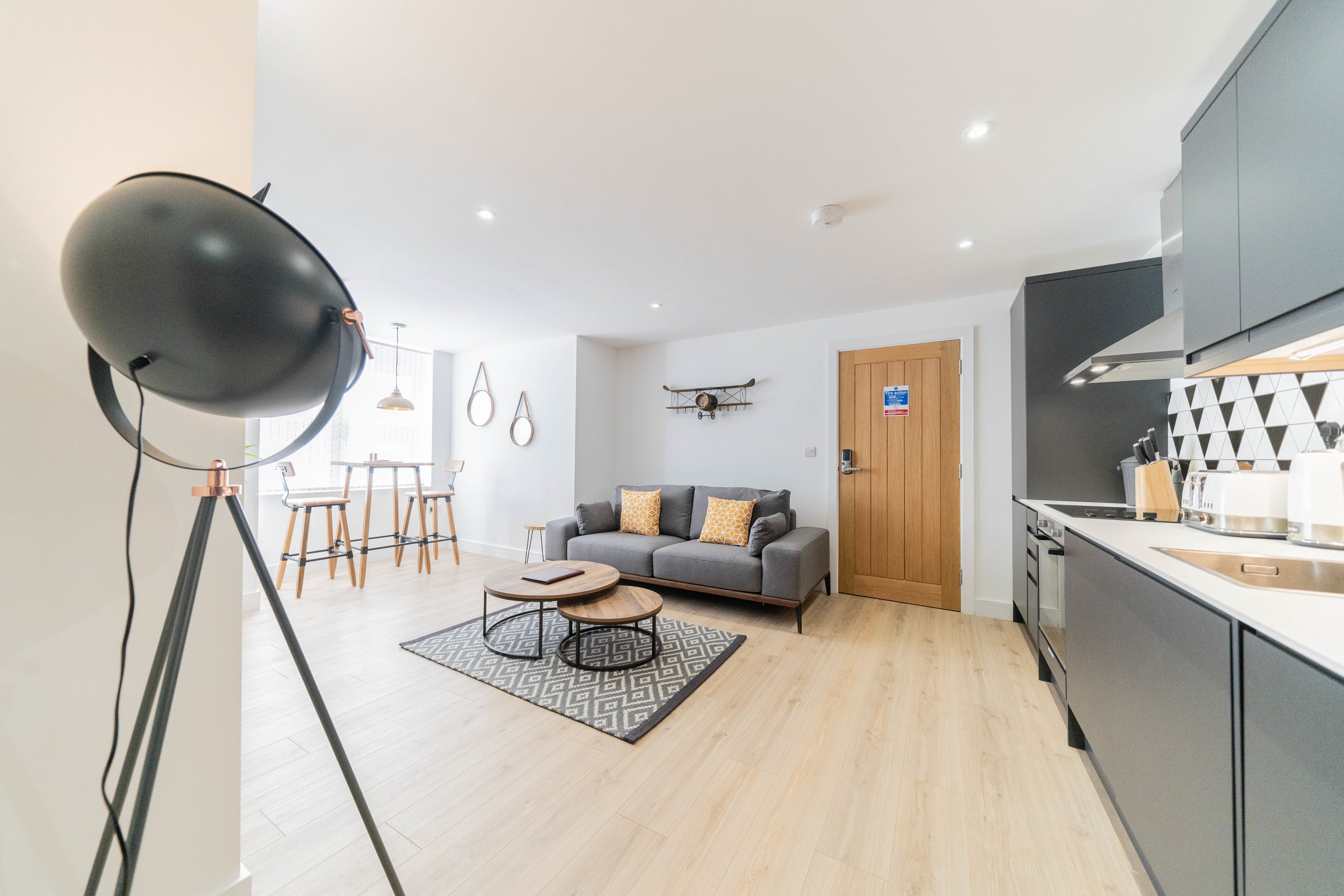 ** 3 Ashbrook Windmill - Luxury first floor 1 bedroom flat ** in Windmill Road 107 OX3 7BT - Property image 11 - VivreStays