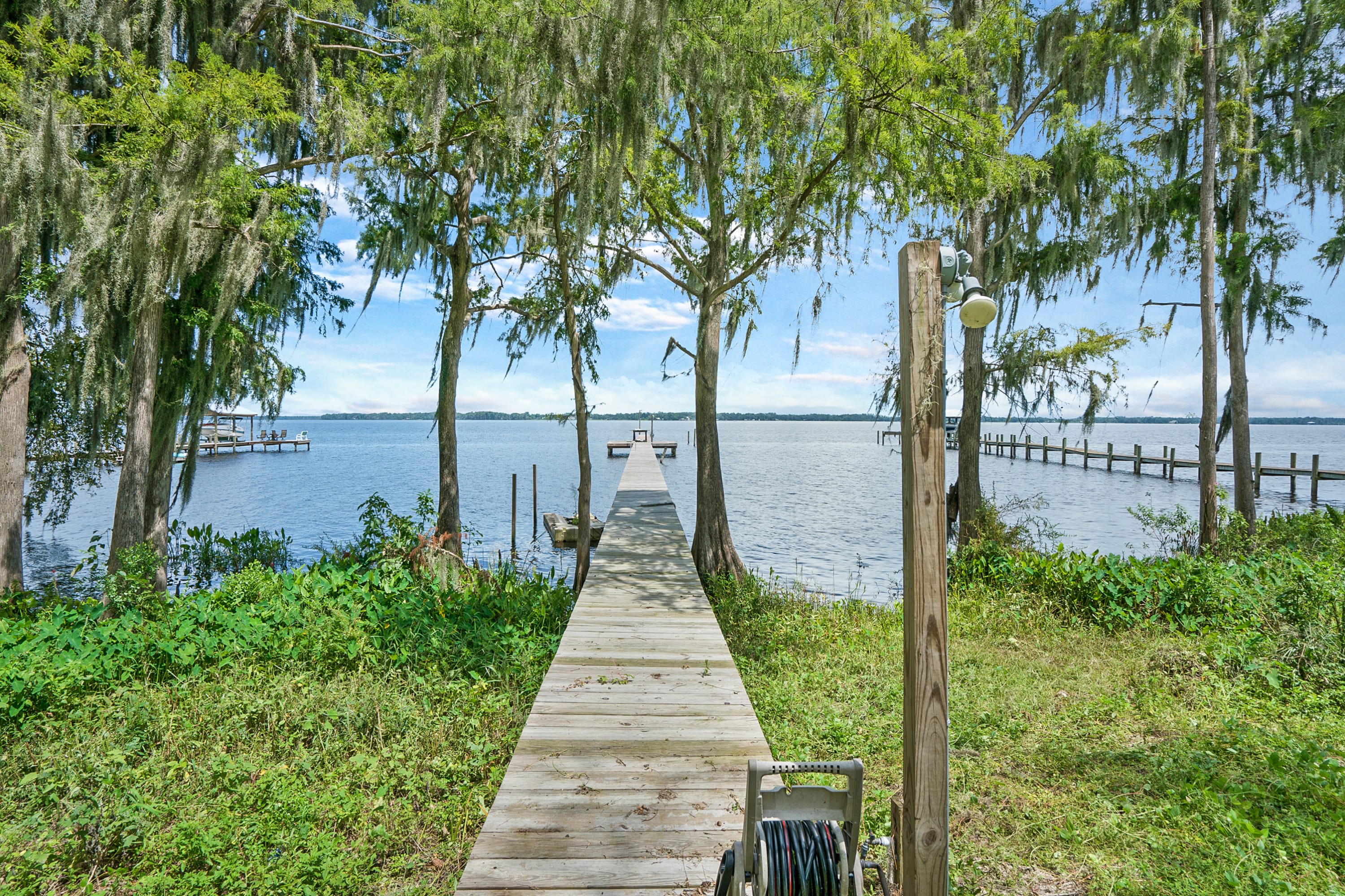 River Cabin w Dock, Bball Court, Kayak - Photo 1