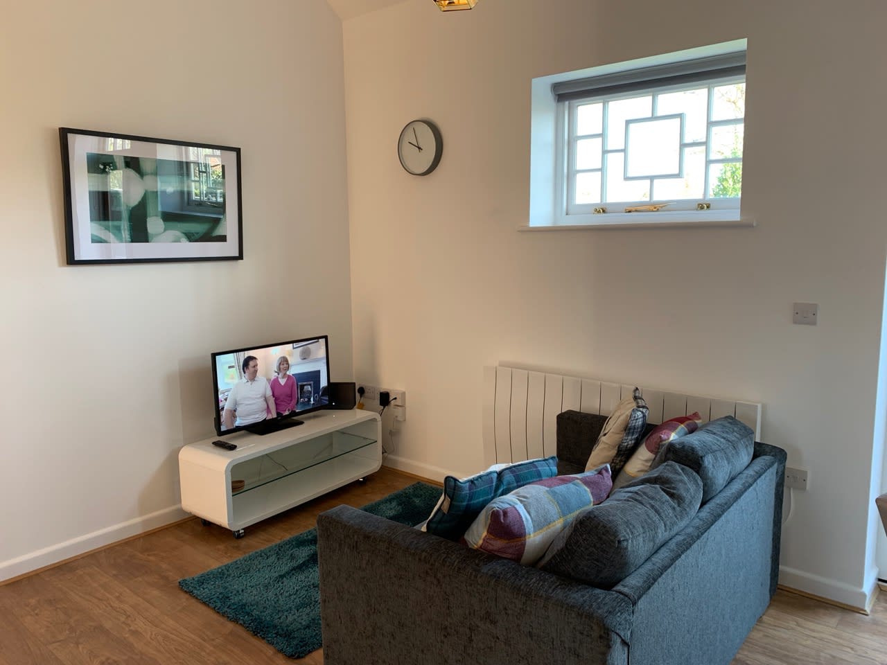 Ashbrook Lewis a two bedroom, two bathroom cottage, Harwell Campus in Limetrees 1 OX11 0HW - Property image 2 - VivreStays