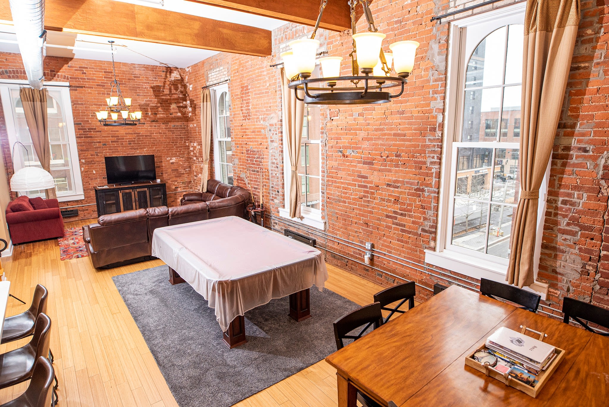 Luxurious Downtown Condo by Georgia St — Indianapolis, IN — vacation rental