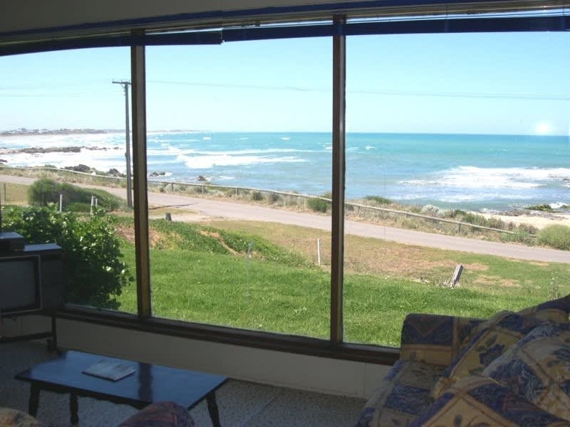 View 3