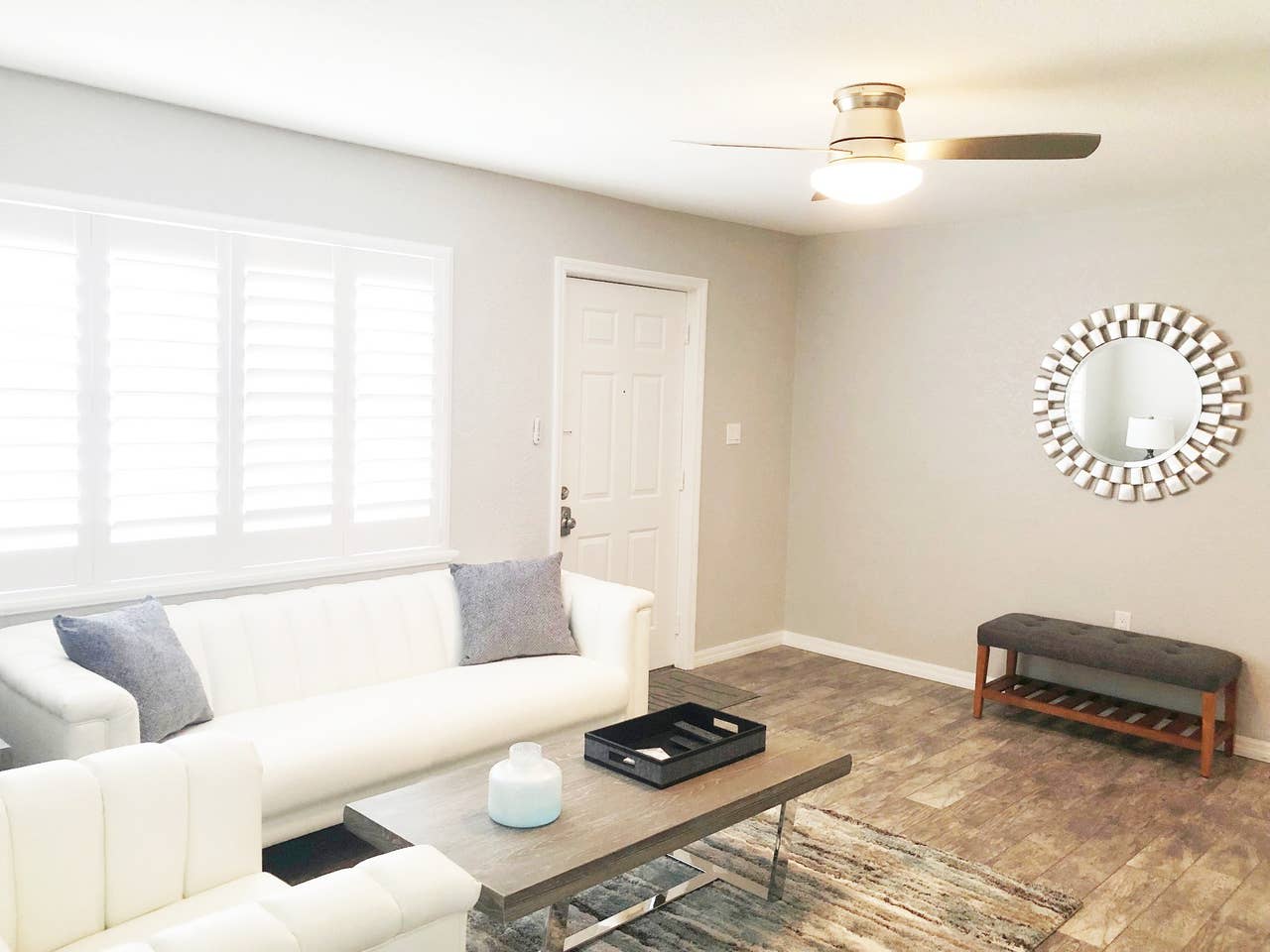 Newly Renovated - Modern Apartment - 1 of 4