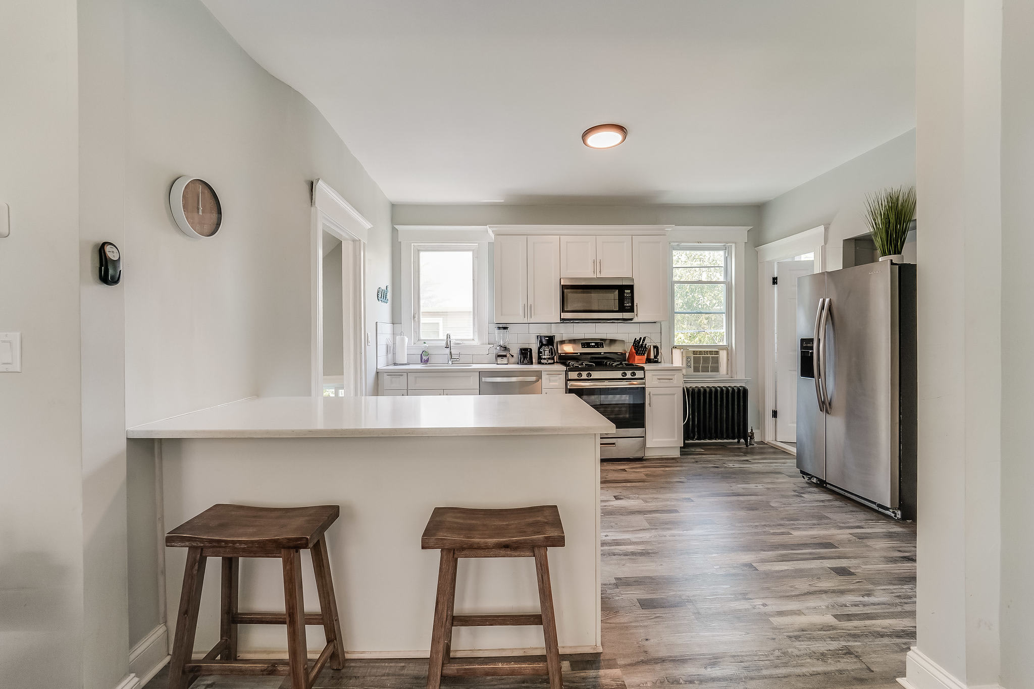 4BR/2BA Duplex Apt in Downtown Montclair w/Parking