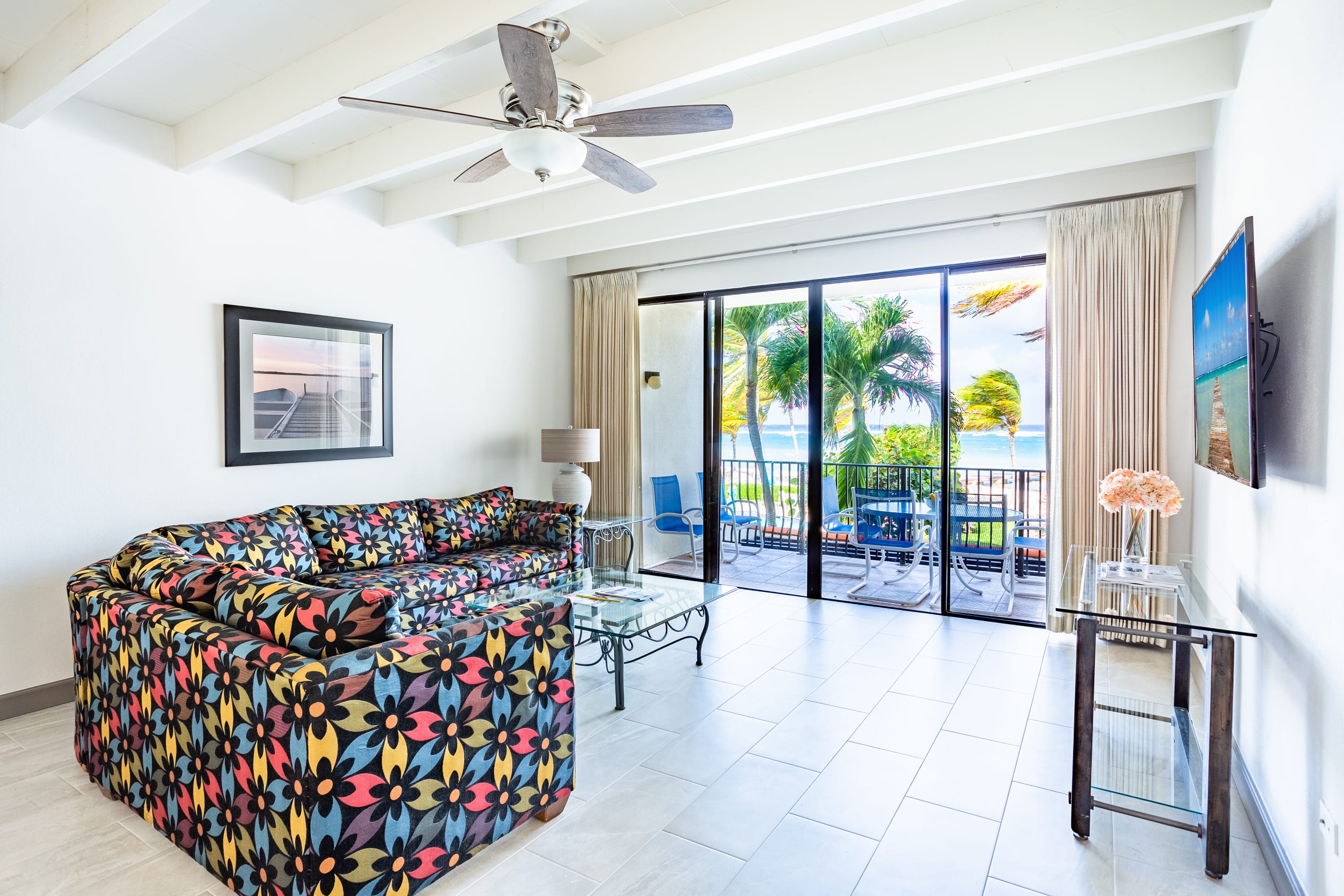 Living room with Balcony