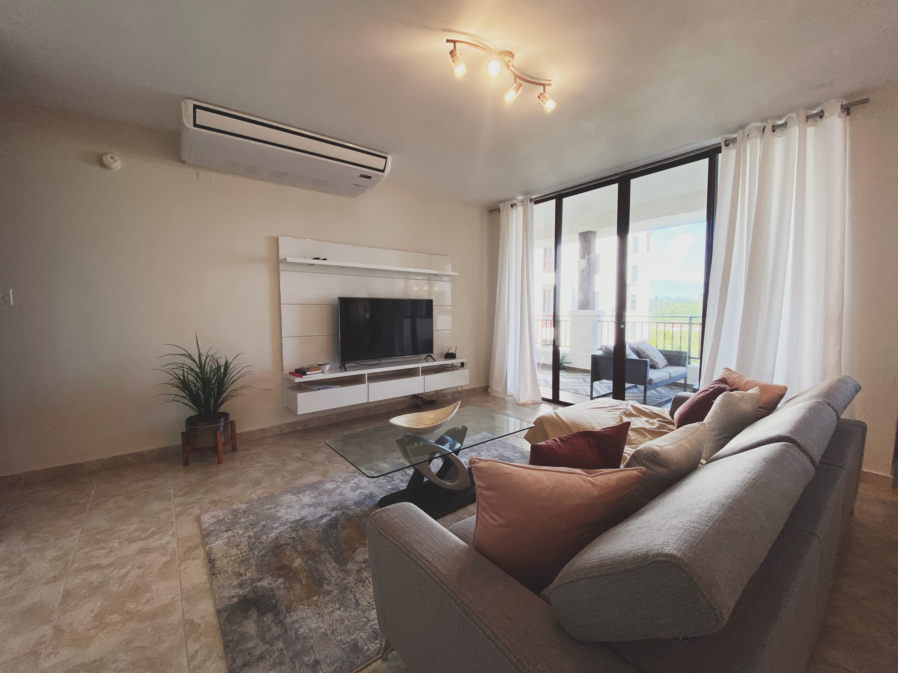 Modern 3 Bedroom Ocean View Condo at Solarea Beach Resort