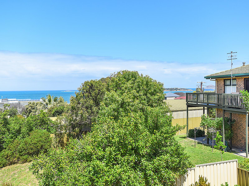 3A Rupara - Ocean Views - Family — Hayborough, SA — vacation rental