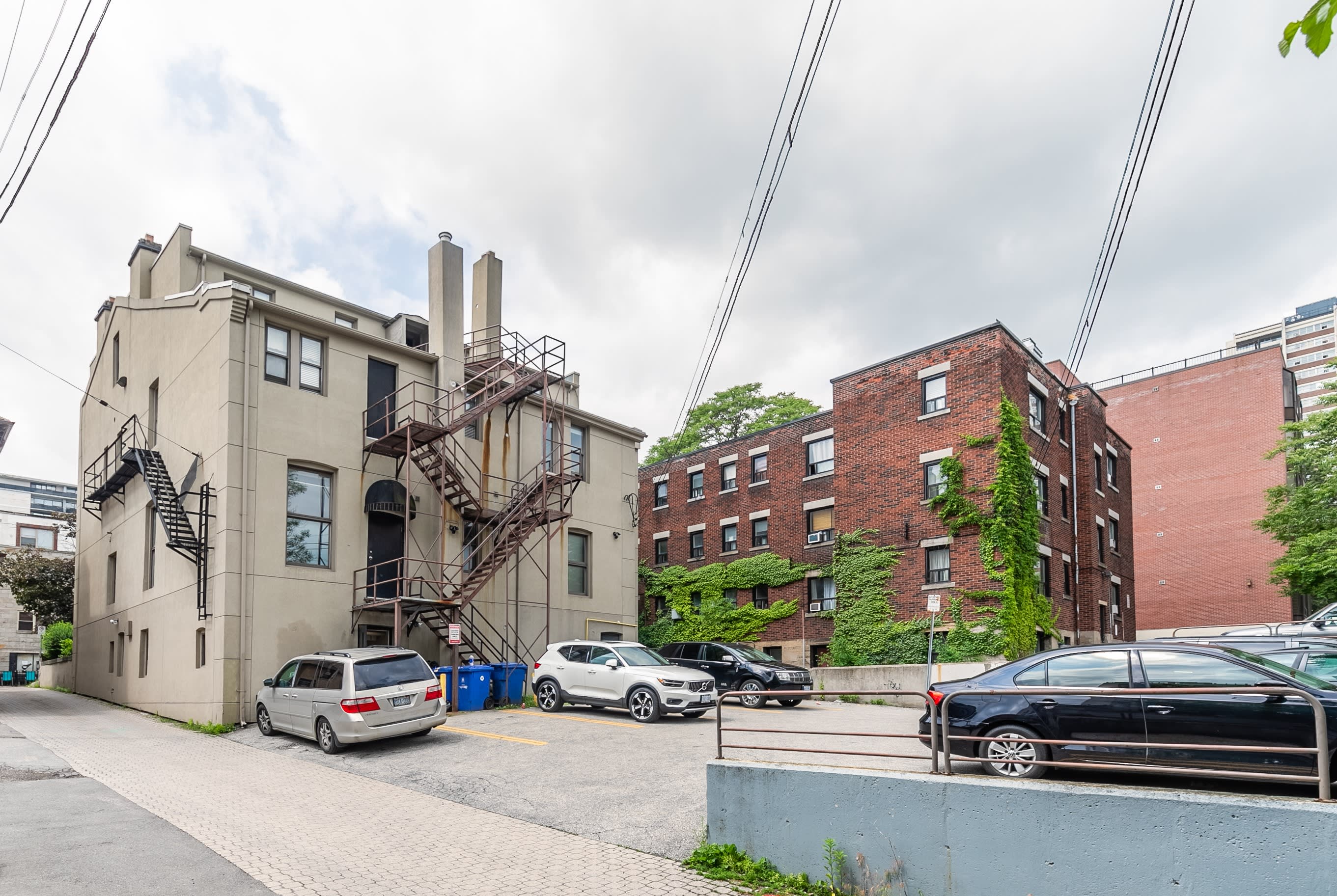 1BR Boutique Condo with PRIME Walk Score | Photo 8
