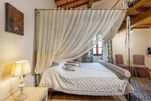 7 bedroom Tuscany villa