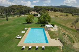 Tuscany villa near the sea