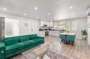 Stylish Modern Retreat Near LA Top Attractions #5 — Altadena, CA — vacation rental