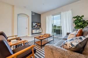 Departamento de 2 dormitorios en Champions Gate – foto 1