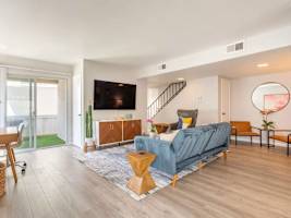 Luxury 3BR Townhouse in Downtown Manhattan Beach — Manhattan Beach, CA — vacation rental