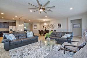 Casa de 8 dormitorios en Windsor Westside – foto 1