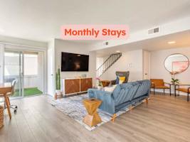 3BR Townhouse in Prime Manhattan Beach Location — Manhattan Beach, CA — vacation rental