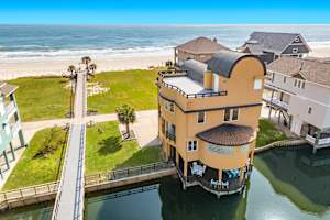 The Boardwalk - Oceanfront, Elevator, BIG Beach Views! — Jamaica Beach, TX — vacation rental