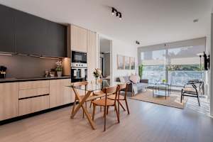 Modern Retreat Las Condes Apartment for 5 Guests