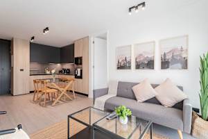 Modern Retreat Las Condes Apartment for 5 Guests
