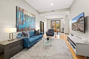 The 411 - Condo on Dickson St - Walk to UofA — Fayetteville, AR — vacation rental