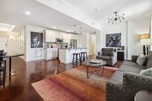 The Ruby - Condo on Dickson St - Walk to UofA — Fayetteville, AR — vacation rental