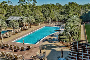 Red Fish Village Condo Pool and Hot Tub