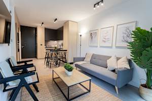 Luxury 1BR Apartment Steps to Parque Arauco Mall