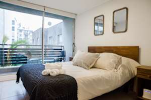 Modern 1BR Gem in City Center | Steps to Metro