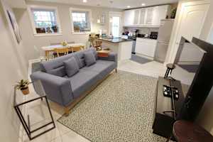 US Capitol Walkable 2BR + Parking & Patio — Washington, DC — vacation rental
