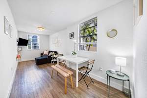 1924 Art Deco 1BR, 1-Minute Walk to the Sand, Mid-Beach Miami — Miami Beach stay