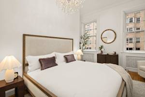 Photo #2 of Washington VI | Full-Floor Gold Coast 2BR Loft