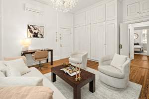 Photo #16 of Washington VI | Full-Floor Gold Coast 2BR Loft