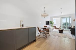 Limehouse Suites Laurel photo 5
