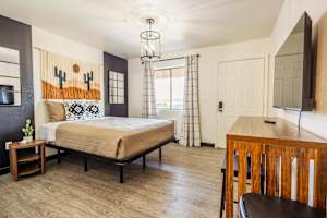 Pet-Friendly Studio | 5 Min to Hospital