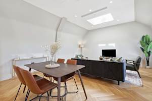 Penthouse | Cheyne Mulberry l Luxury Chelsea Retreat with Thames View photo 1