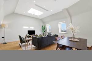 Penthouse | Cheyne Mulberry l Luxury Chelsea Retreat with Thames View photo 6
